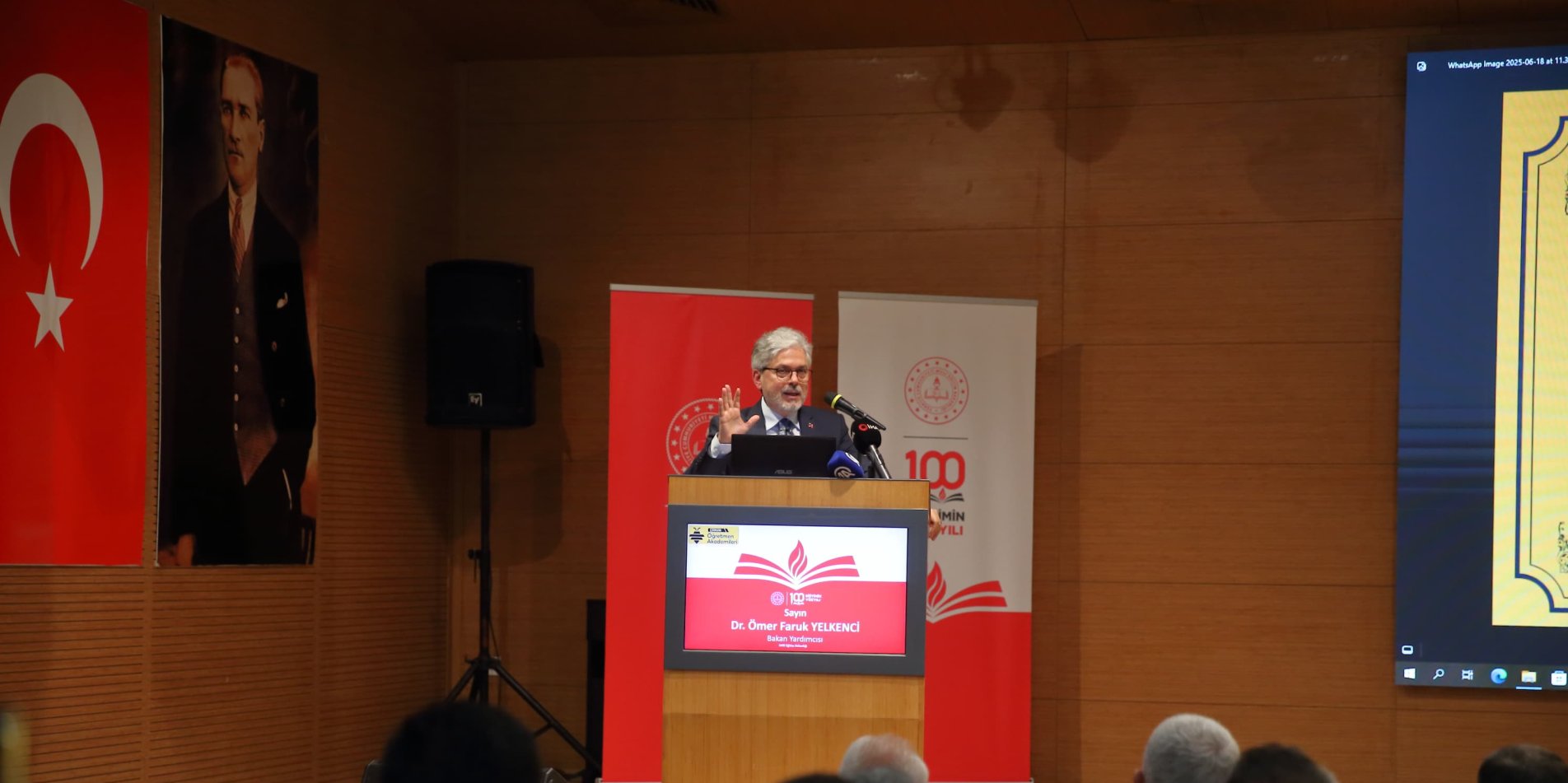 BAKAN YARDIMCISI YELKENCİ, ÇORUM'DA ÖĞRETMEN AKADEMİLERİ KAPANIŞ PROGRAMINA KATILDI